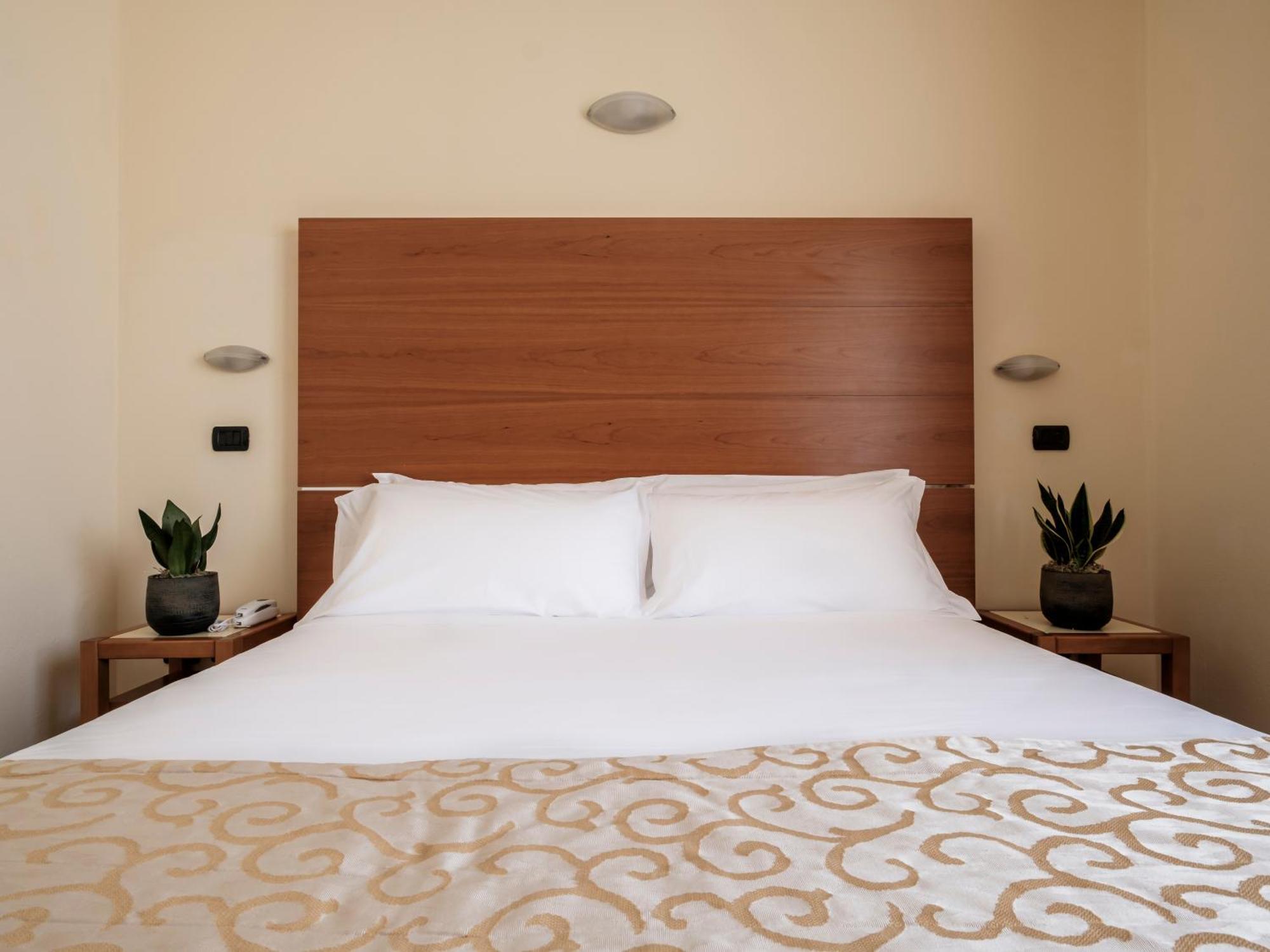 Hotel Lory Forlì Kültér fotó
