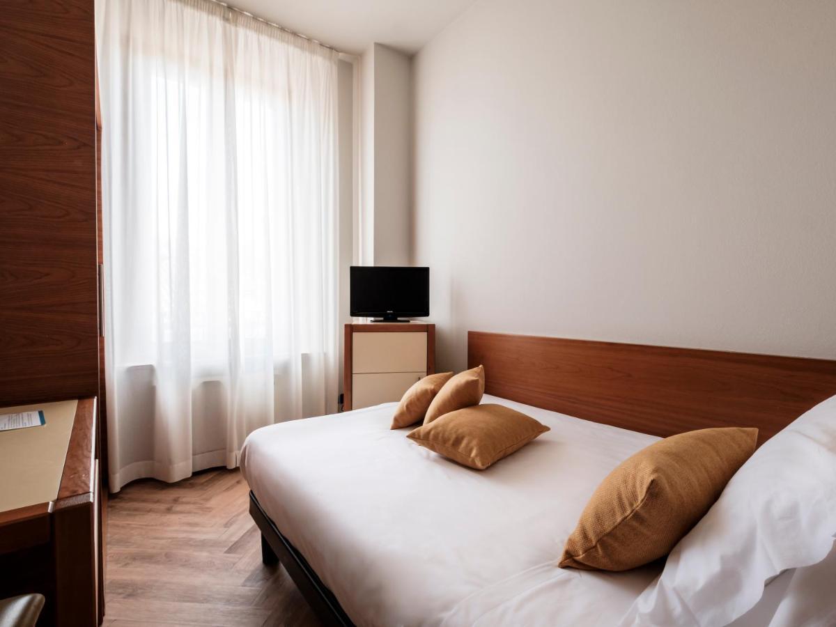 Hotel Lory Forlì Kültér fotó