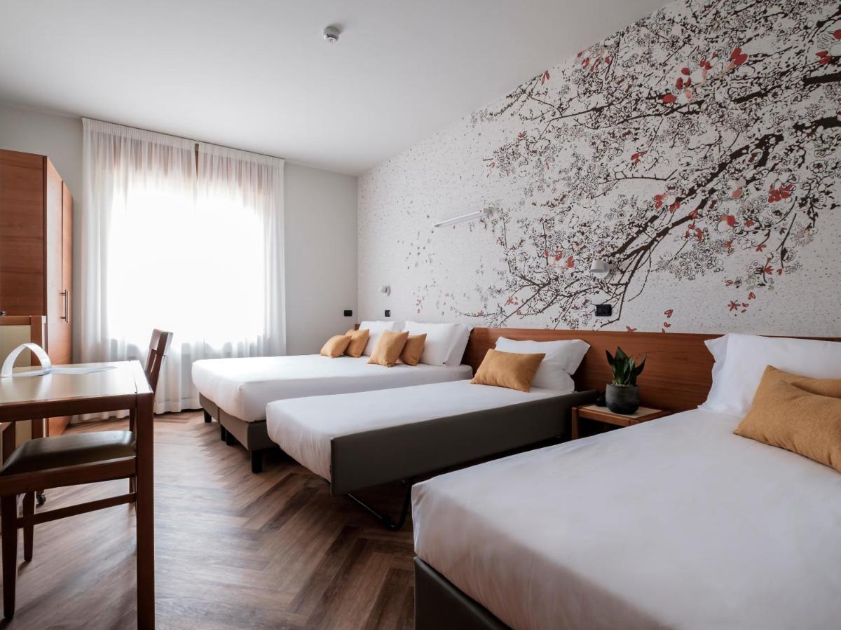 Hotel Lory Forlì Kültér fotó